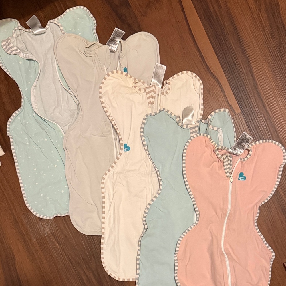 Love to dream swaddle up 5 pieces bundle. some lightweight, some regular